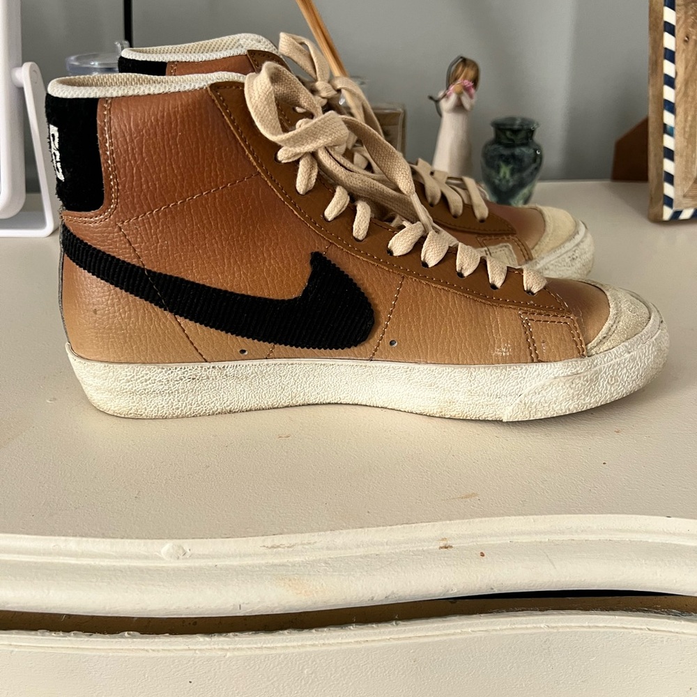 Women’s-Size 8 Brown High-Top Sneakers